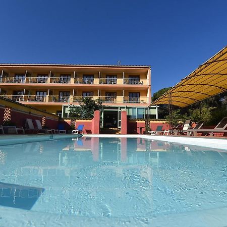Hotel Cyrnea 卡尔维 外观 照片